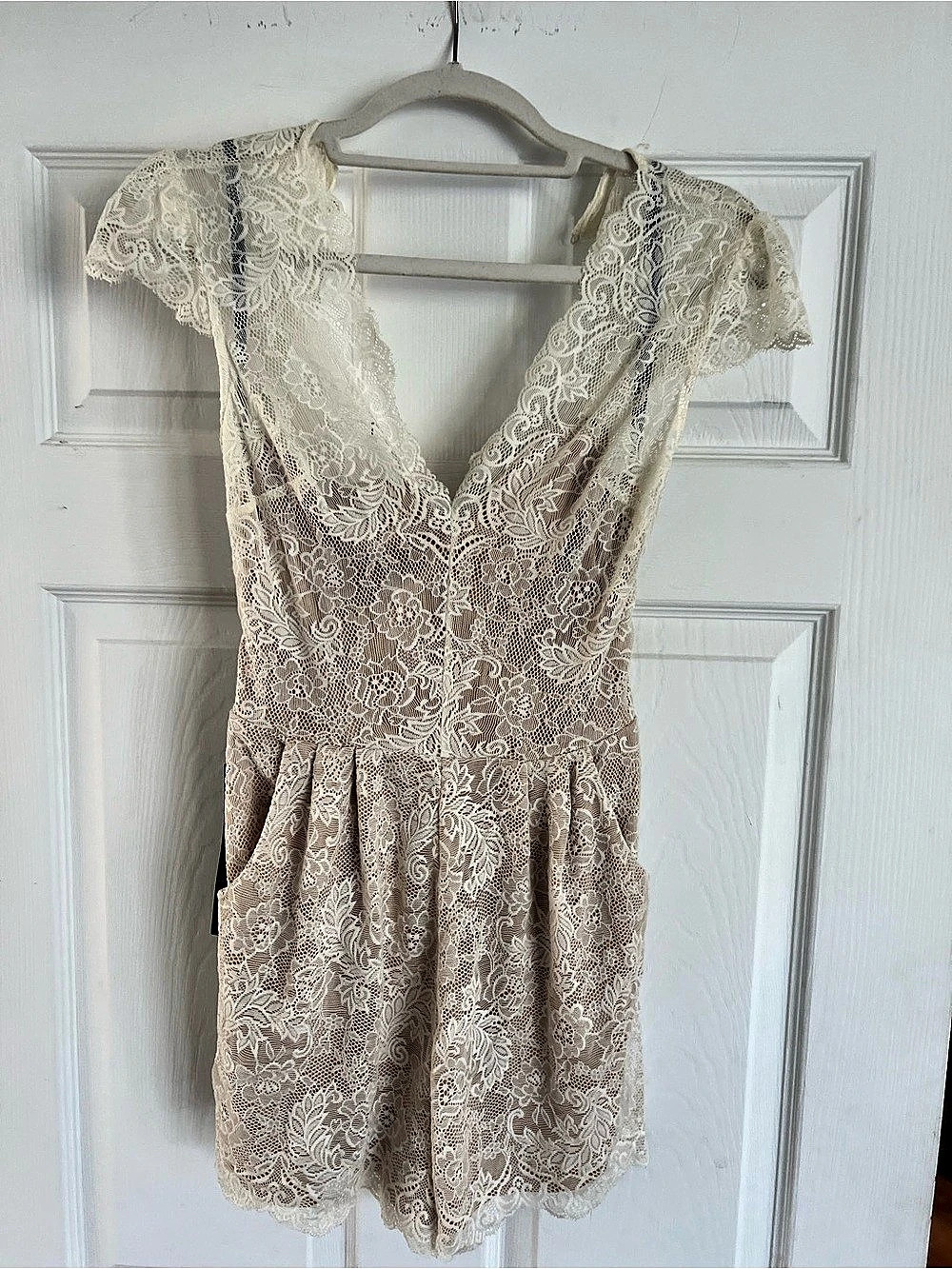 NWT Bebe lace dress romper size 2 small